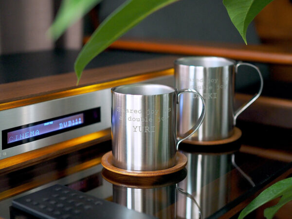 聖誕、新年、紀念日禮大放光彩！送給心愛之人的刻名字情侶對杯！在家享受“雙層不銹鋼保溫杯“和“獨特啤酒杯享受起泡酒“的樂趣。