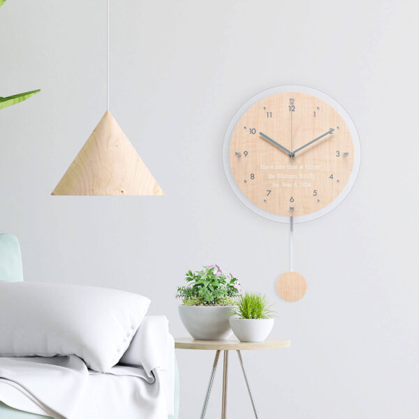 開啟新年的定製好禮！用鐫刻時光的“室內設計時鐘”與“皮質多功能鑰匙包”等皮革好物，共同開啟充滿儀式感的特別一年！