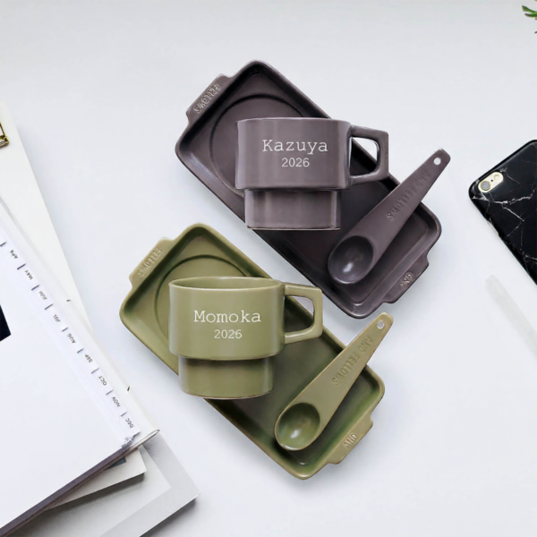 要和愛人成雙成對用！且看“陶瓷馬克杯”或“餐具套裝”等定製刻印字情人節對杯對碗禮物的魅力