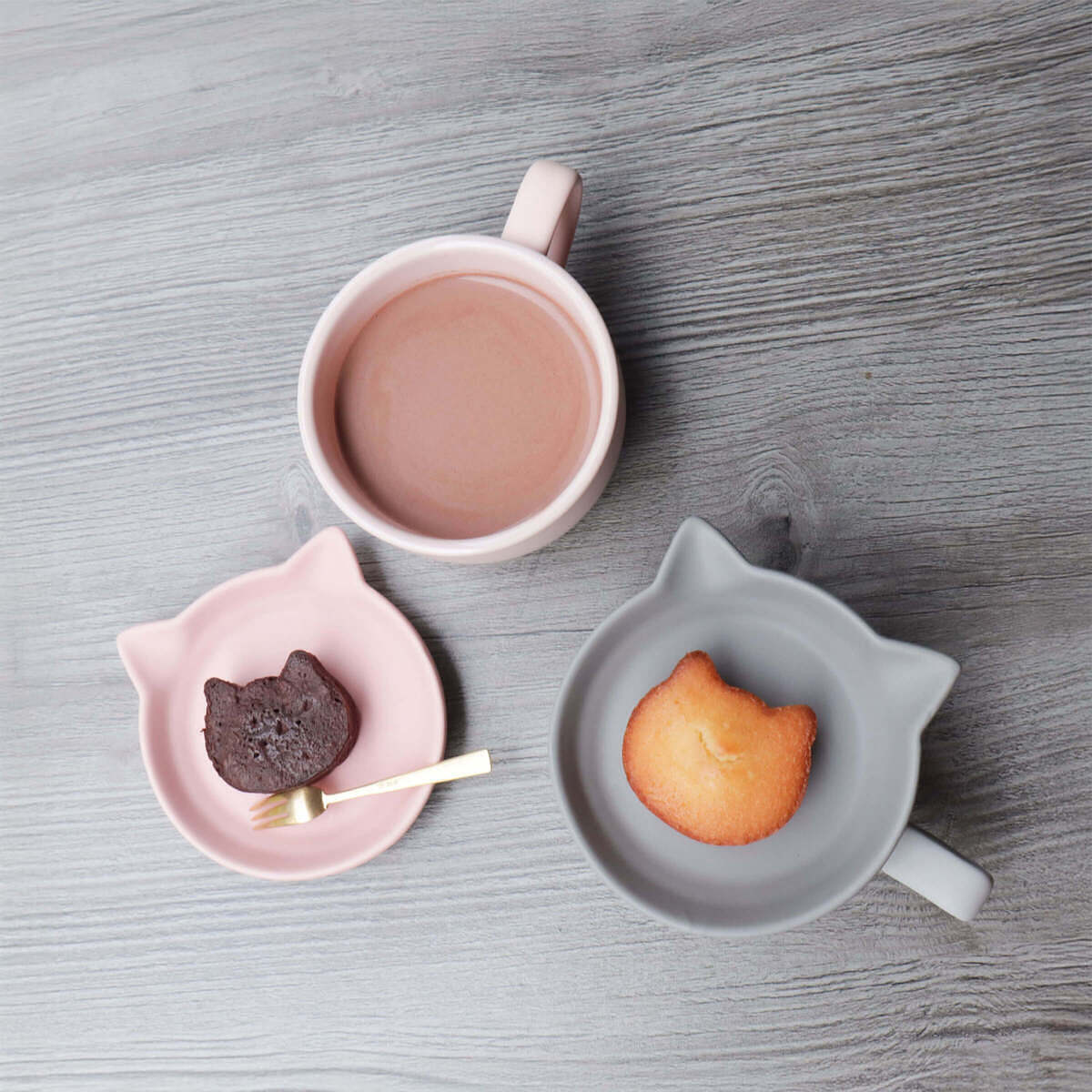 2月22日是貓之日！為愛貓的朋友準備的白色情人節回禮及生日禮物：定製化貓咪周邊大搜羅——名額限定“貓咪馬克杯”、“藍貓瓶白葡萄酒”等精品推薦