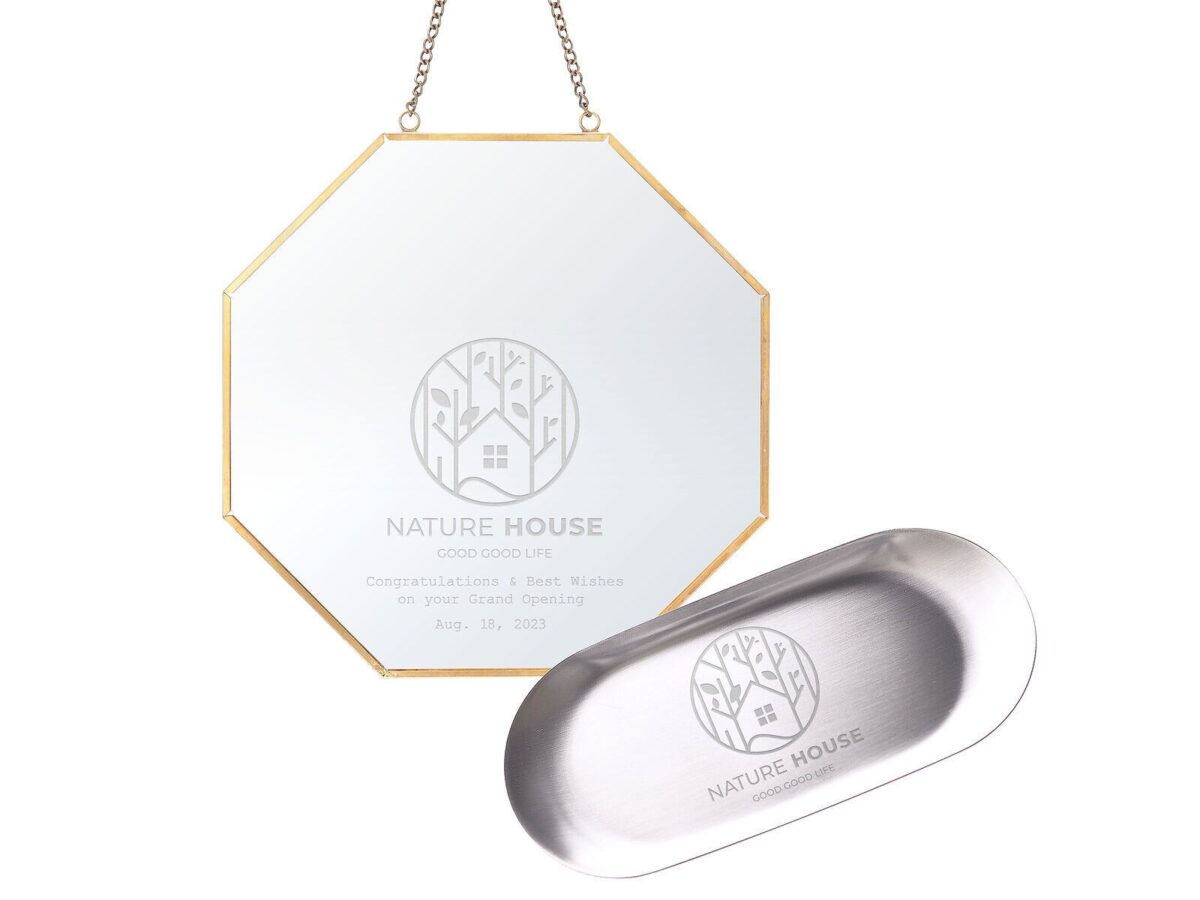 開店祝いに人気のステンレスキャッシュトレイと八角ミラーのギフトセット。お店の繁栄を象徴する縁起の良いオーダーメイドギフト