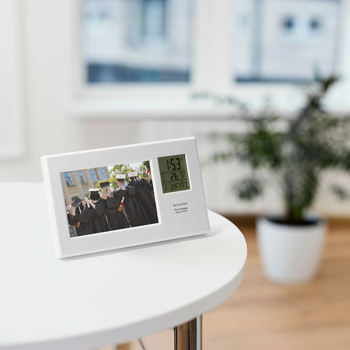 部活やサークルの仲間とお揃いで持ちたい「名入れ卒業記念品ギフト」で見つける一生の宝物