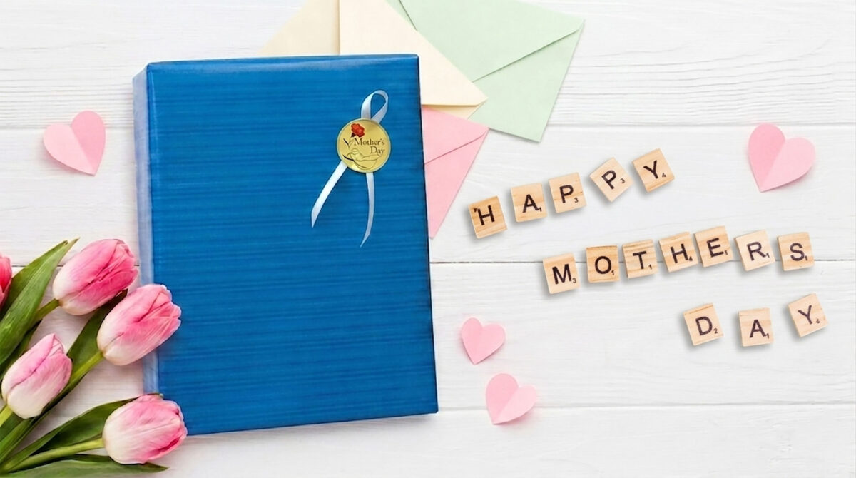 母の日に喜ばれる名入れギフトの人気ランキングTOP5を紹介。お母さんの笑顔を想像させる華やかなプレゼントのイメージ。